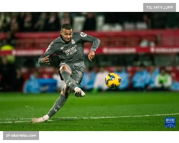 维尼修斯68%进球来自左路内切,个人效率提升推动皇马进攻 维尼修斯68%进球来自左路内切,个人效率提升推动皇马进攻